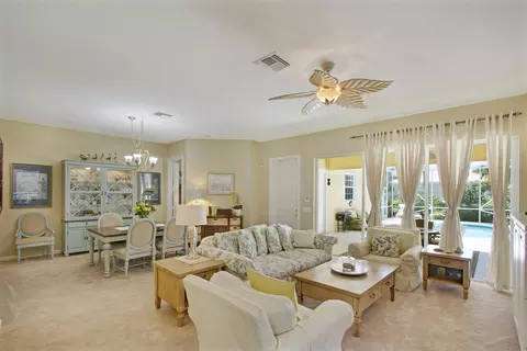 140 Florence, Jupiter, FL 33458 photo 4