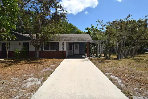 209 SE Cortez Ave, Stuart, FL 34994 photo 8