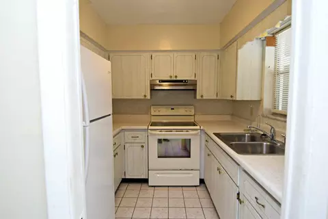 209 SE Cortez Ave, Stuart, FL 34994 photo 19