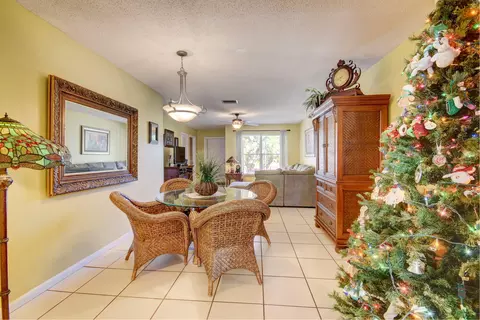656 Eagle Dr, Delray Beach, FL 33444 photo 9