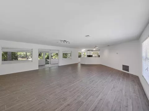 2029 NW Pine Tree Way, Stuart, FL 34994 photo 4