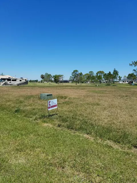 6417 Bridgeview Dr, Sebring, FL 33876 photo 2