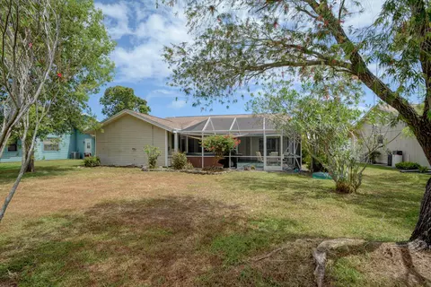 6664 SE Silverbell Ave, Stuart, FL 34997 photo 2