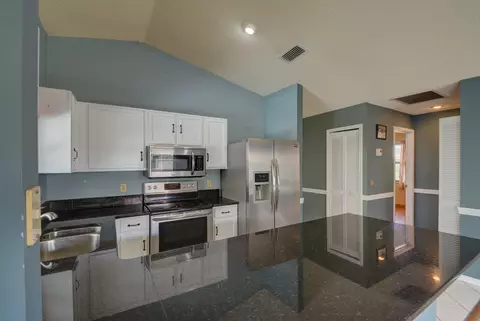 6664 SE Silverbell Ave, Stuart, FL 34997 photo 13