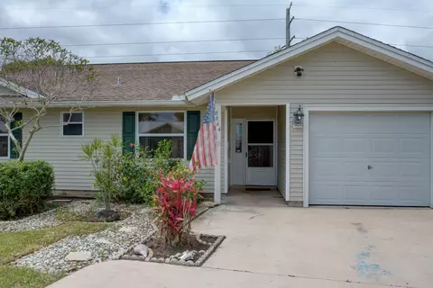 6664 SE Silverbell Ave, Stuart, FL 34997 photo 1