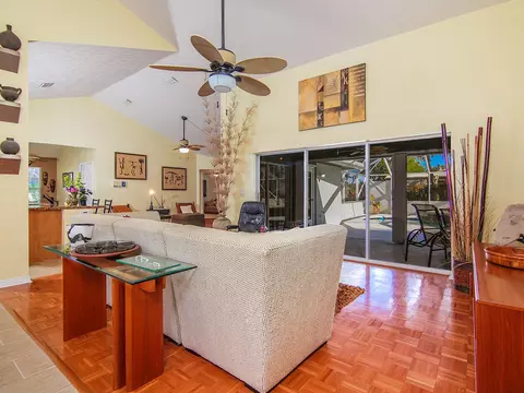 5150 SE Harrold Ter, Stuart, FL 34997 photo 9
