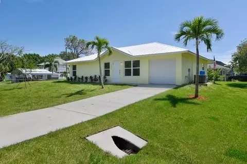 3665 SE Lower St, Stuart, FL 34997 photo 3