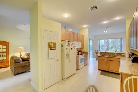 138 SW Walking Path, Stuart, FL 34997 photo 15