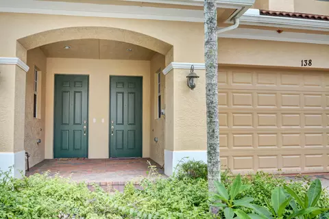 138 SW Walking Path, Stuart, FL 34997 photo 2