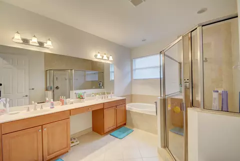 138 SW Walking Path, Stuart, FL 34997 photo 29