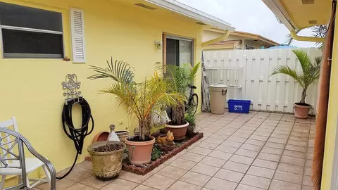 210 Sims Dr, Jupiter, FL 33458 photo 4