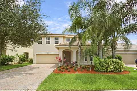 1244 SE Kirk St, Stuart, FL 34997 photo 1