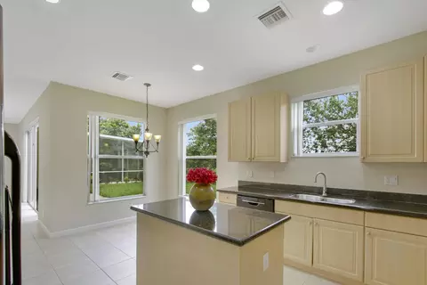 1244 SE Kirk St, Stuart, FL 34997 photo 8
