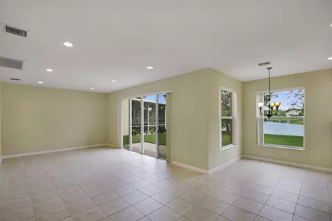 1244 SE Kirk St, Stuart, FL 34997 photo 5