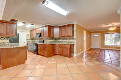 363 SW 65 Ave, Margate, FL 33068 photo 18