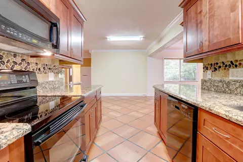 363 SW 65 Ave, Margate, FL 33068 photo 21