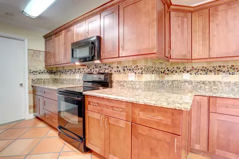 363 SW 65 Ave, Margate, FL 33068 photo 20