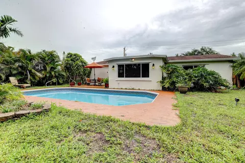 363 SW 65 Ave, Margate, FL 33068 photo 10