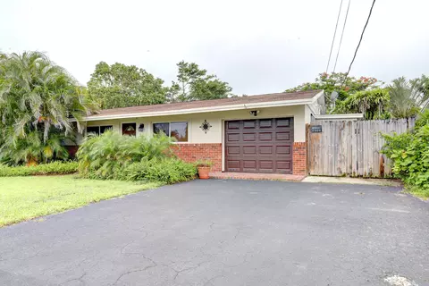 363 SW 65 Ave, Margate, FL 33068 photo 2