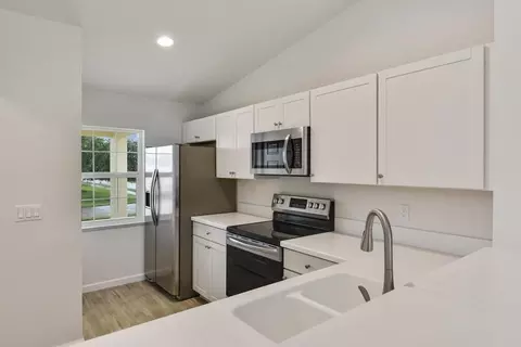 5030 SE Jack Ave, Stuart, FL 34997 photo 4