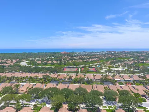 129 Cape Pointe Cir, Jupiter, FL 33477 photo 27