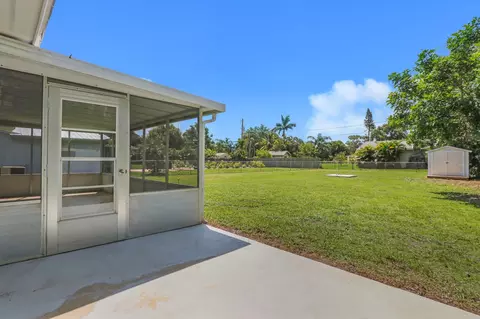 3056 SE Mimosa St, Stuart, FL 34997 photo 15