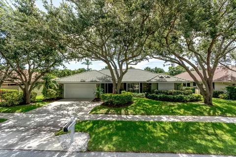 120 Coco Ln, Jupiter, FL 33458 photo 2