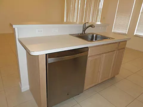 1546 SE Tradition Trce, Stuart, FL 34997 photo 8