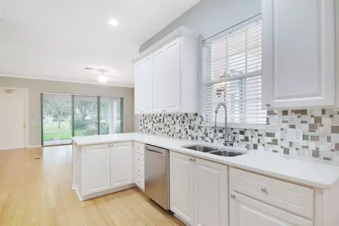 110 Rockingham Rd, Jupiter, FL 33458 photo 15