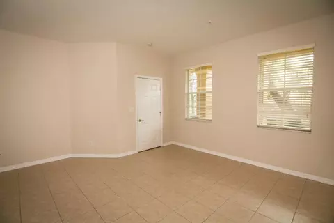 115 E Thatch Palm Cir, Jupiter, FL 33458 photo 9