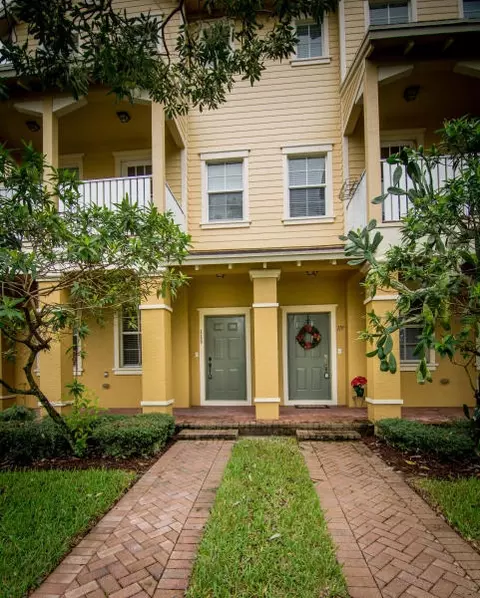 115 E Thatch Palm Cir, Jupiter, FL 33458 photo 4