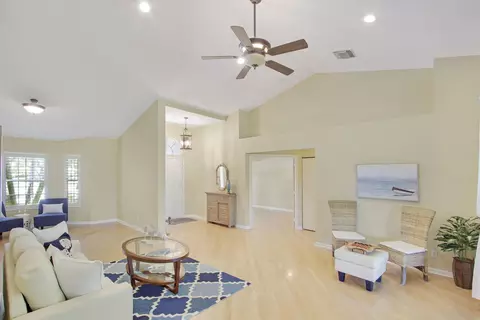 612 Scrubjay Dr, Jupiter, FL 33458 photo 4