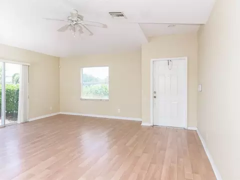 2093 E Ridge Cir E, Boynton Beach, FL 33435 photo 10