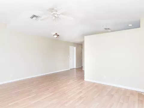 2093 E Ridge Cir E, Boynton Beach, FL 33435 photo 6