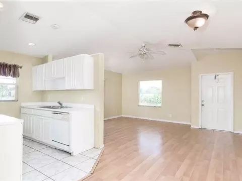 2093 E Ridge Cir E, Boynton Beach, FL 33435 photo 14