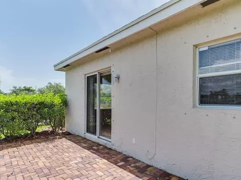 2093 E Ridge Cir E, Boynton Beach, FL 33435 photo 22