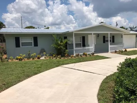 910 SE Ocean Ave, Stuart, FL 34996 photo 1