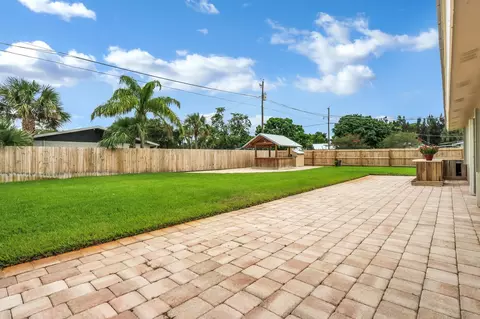 1293 SE Madison Ave, Stuart, FL 34996 photo 18