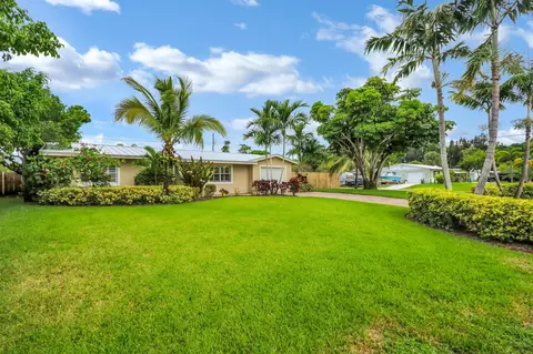 1293 SE Madison Ave, Stuart, FL 34996 photo 1