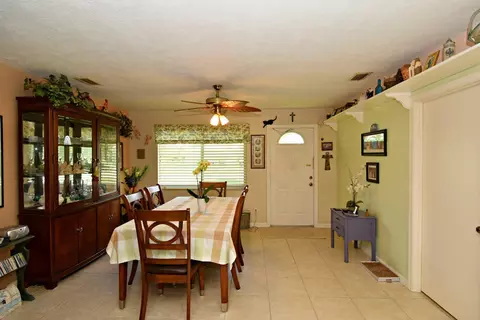 1605 SE 9th St, Stuart, FL 34996 photo 7