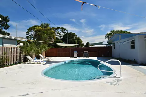 1605 SE 9th St, Stuart, FL 34996 photo 23