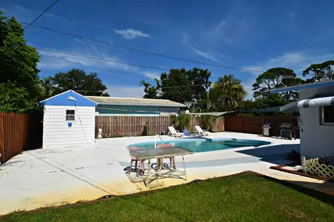 1605 SE 9th St, Stuart, FL 34996 photo 22
