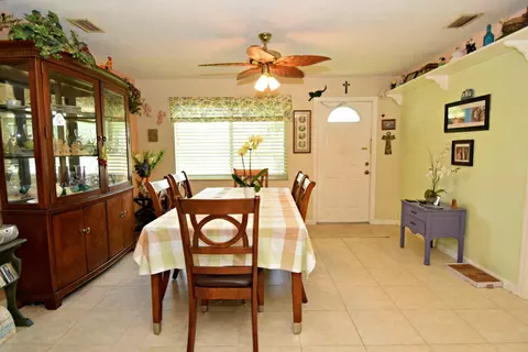 1605 SE 9th St, Stuart, FL 34996 photo 8
