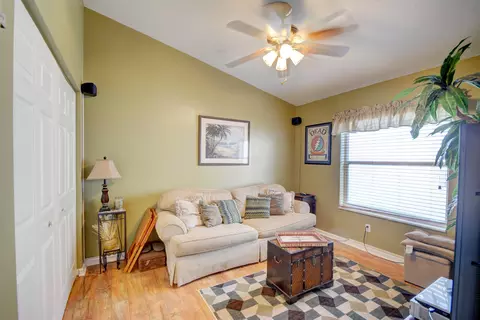 1058 SE Westminster Pl, Stuart, FL 34997 photo 14