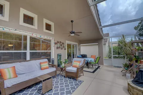 1058 SE Westminster Pl, Stuart, FL 34997 photo 5