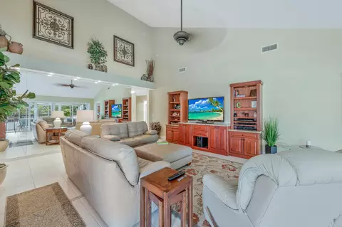 323 Ridge Rd, Jupiter, FL 33477 photo 6