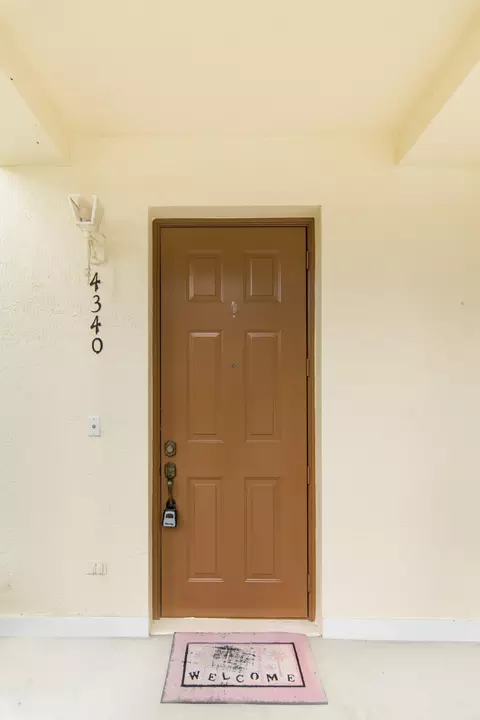 4340 Main St, Jupiter, FL 33458 photo 2