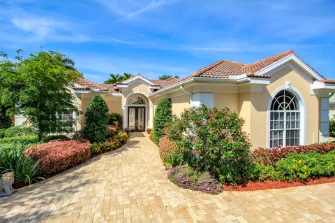 3559 SE Doubleton Dr, Stuart, FL 34997 photo 1
