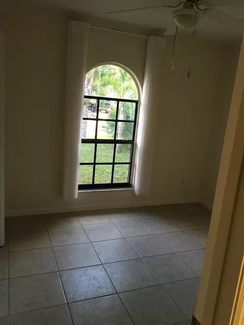 2127 SE Harrison St, Stuart, FL 34997 photo 10