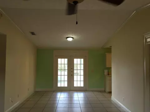 2127 SE Harrison St, Stuart, FL 34997 photo 5